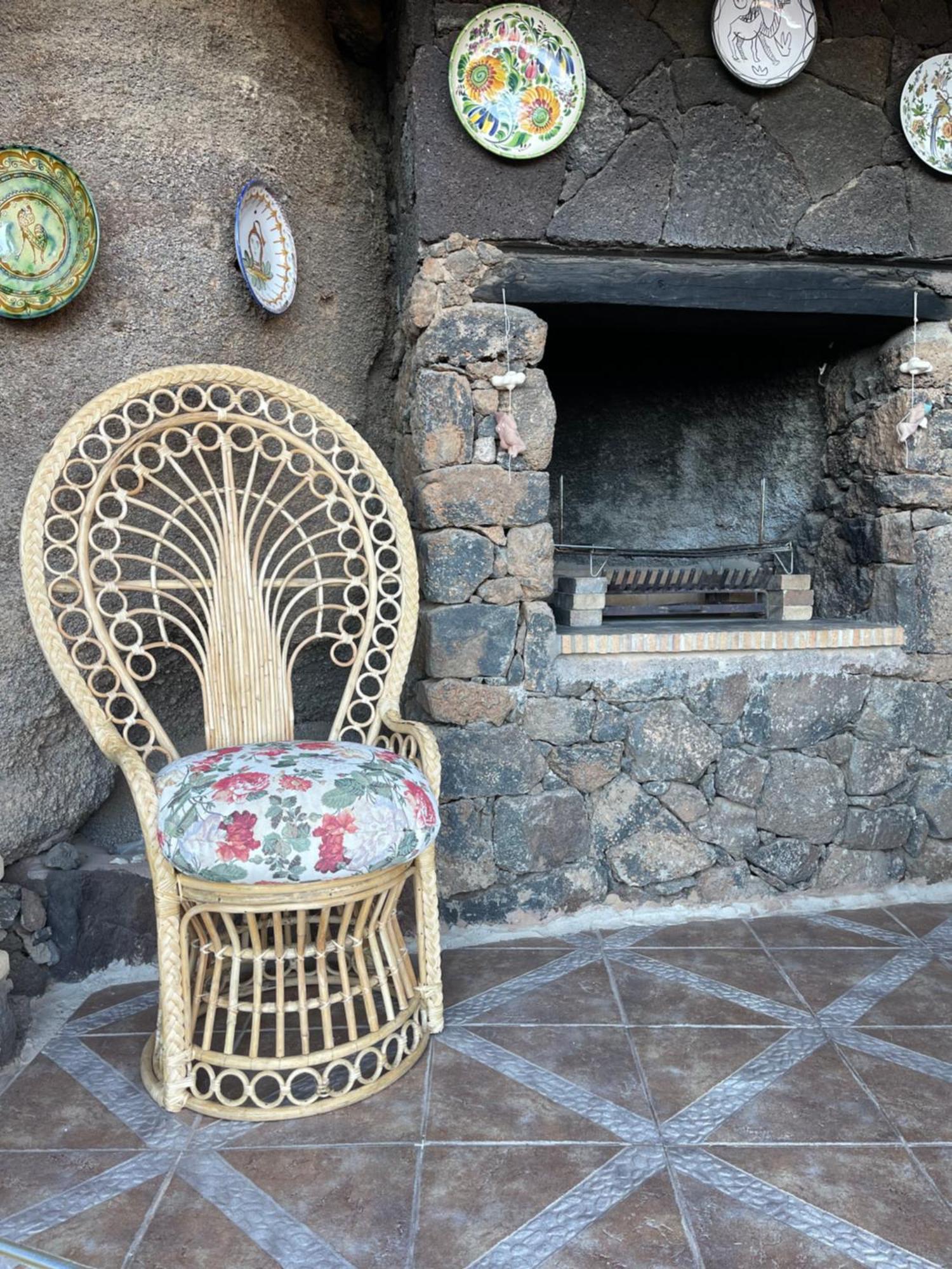Castillo Lanzarote Villa Sophie - Luxury Villa -Sleep In A Volcanic Cave With Heated Pool Tias Exterior photo